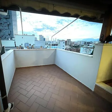 Panoramic Penthouse Center 5 Min Main Square 티라나