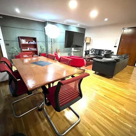 Panoramic Penthouse Center 5 Min Main Square Apartmán Tirana